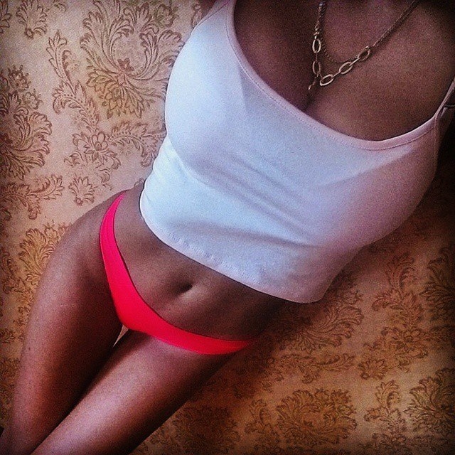 Камилла, 22